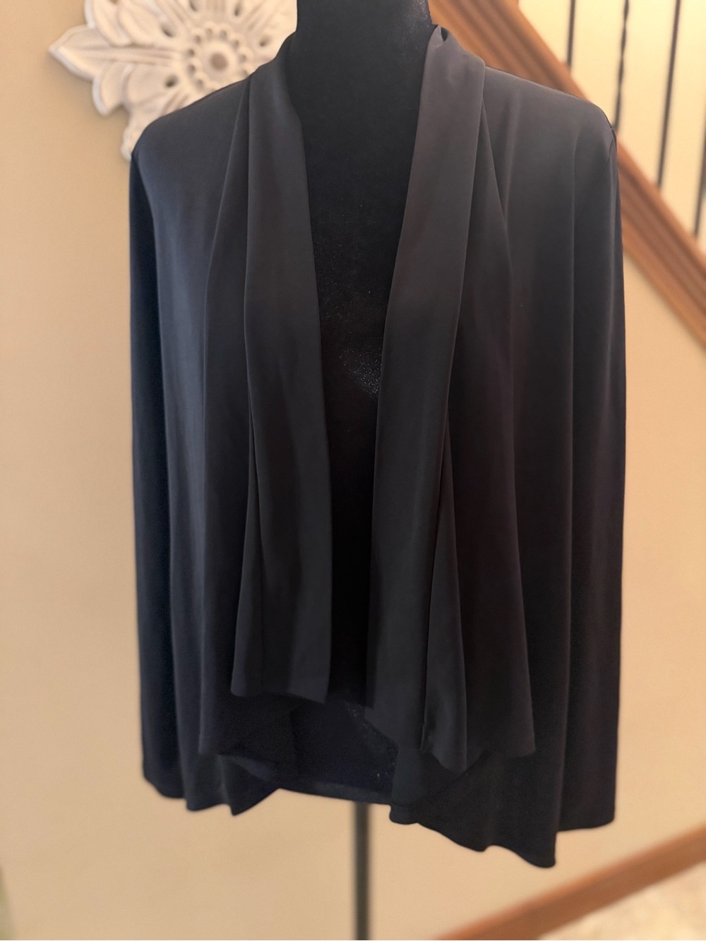 Dana Buchman Black Open Front Cardigan Women’s Medium Draped Stretch Like New